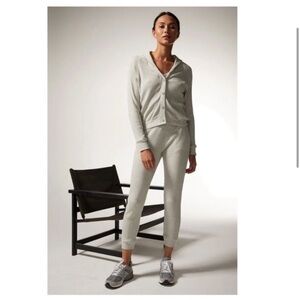 Monrow Oat Rib Joggers- S,XL